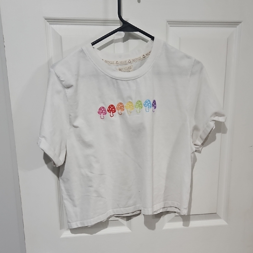 Embroidered Mushroom Cropped Tee | Cottagecore Graphic Top | Size M